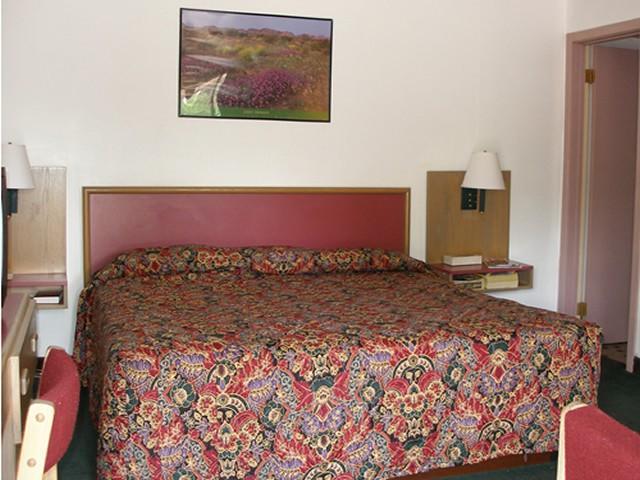 Knights Inn Center Valley חדר תמונה