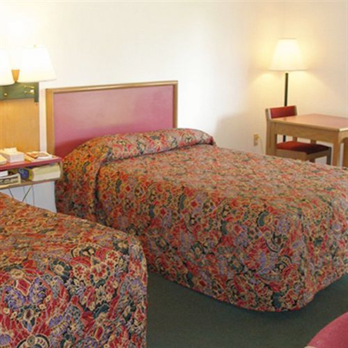 Knights Inn Center Valley חדר תמונה